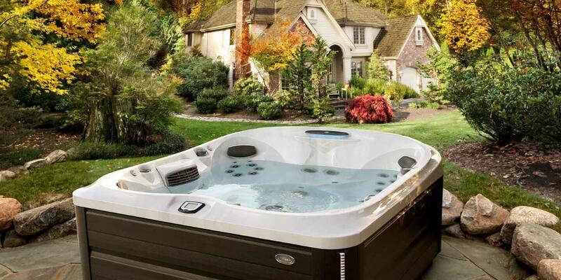 Kültéri jacuzzi otthonra