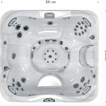 Jacuzzi® J-365 pezsgőfürdő